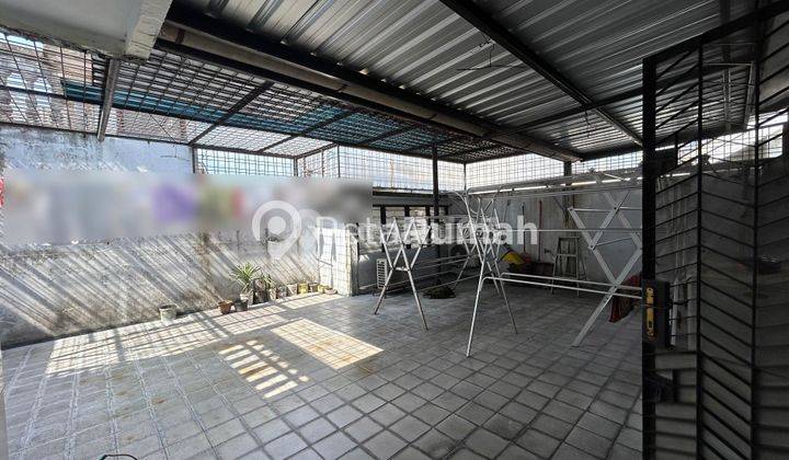 Villa Jalan Taman Polonia Iv 1