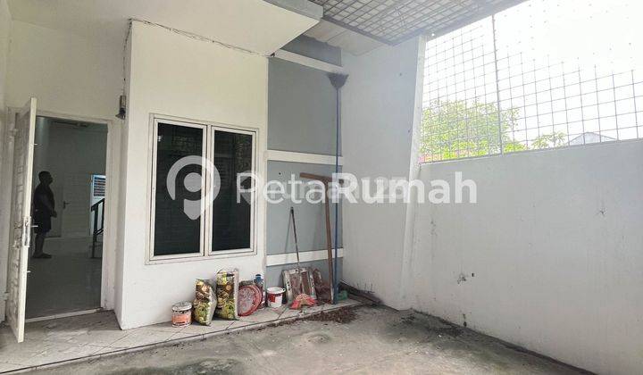 Town House Jalan Nangka Komplek Cemara Turi  2