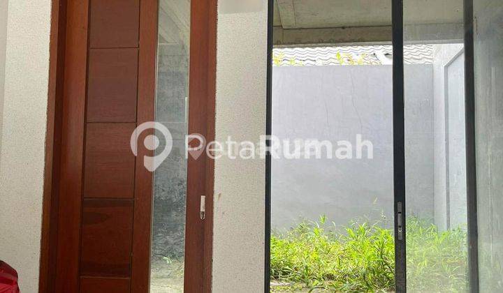  VILLA JALAN GAPERTA UJUNG KOMPLEK GIVENCY ONE TYPE PRADA  2