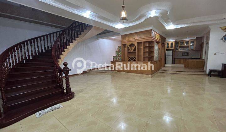 VILLA JALAN SAKURA KOMPLEK CEMARA ASRI  2