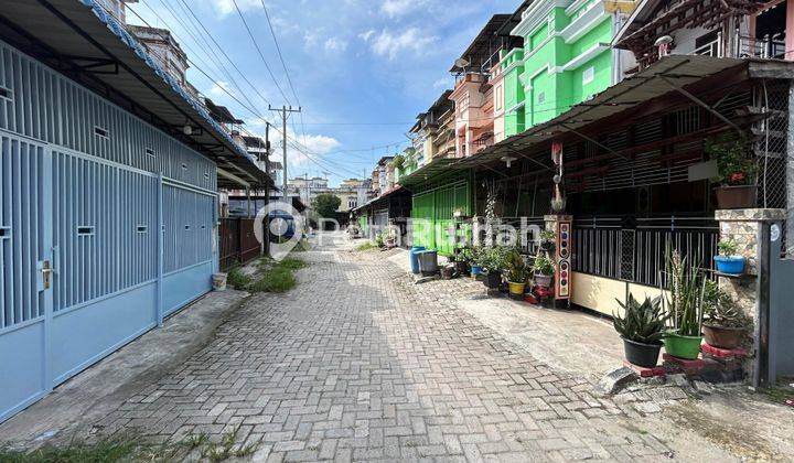  VILLA JALAN TITI PAHLAWAN KOMPLEK GRIYA CLASSICAL PARK 2