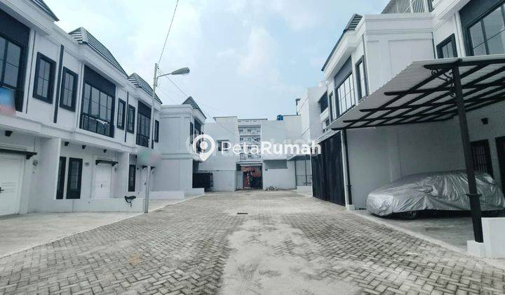 Villa Jalan Lorong Ii Barat Komplek Cemara Colorado 