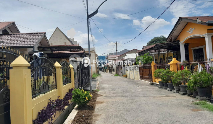 Rumah Jalan Menteng Vii Gang Gereja Sion | Daerah Denai