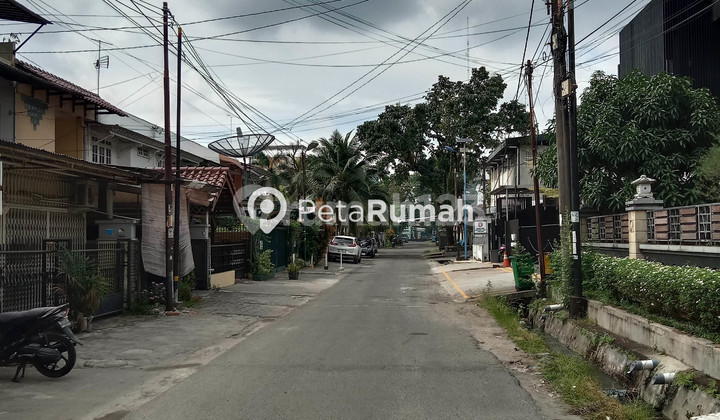 RUMAH JALAN DEWA RUCI