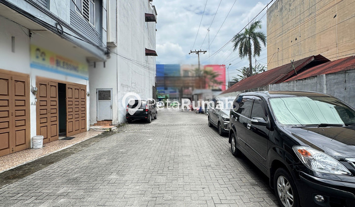 Townhouse Jalan Brigjend Zein Hamid Komplek Katamso Vista | Near Maju Bersama