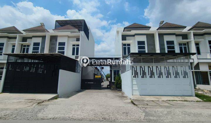 VILLA JALAN PEMBANGUNAN KOMPLEK VILLA KARYA AVENUE 1