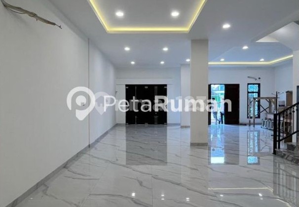 For Sale Villa on Metal Raya Street, Cemara Hijau Complex - Medan Estate Near Cemara Asri