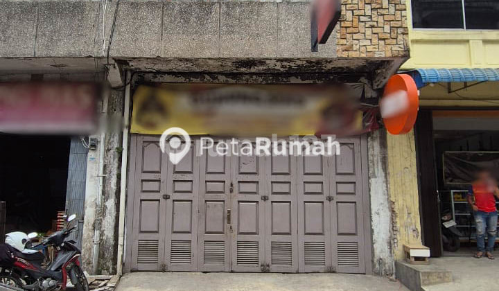 Gandhi Street Shop House | Near Sutomo