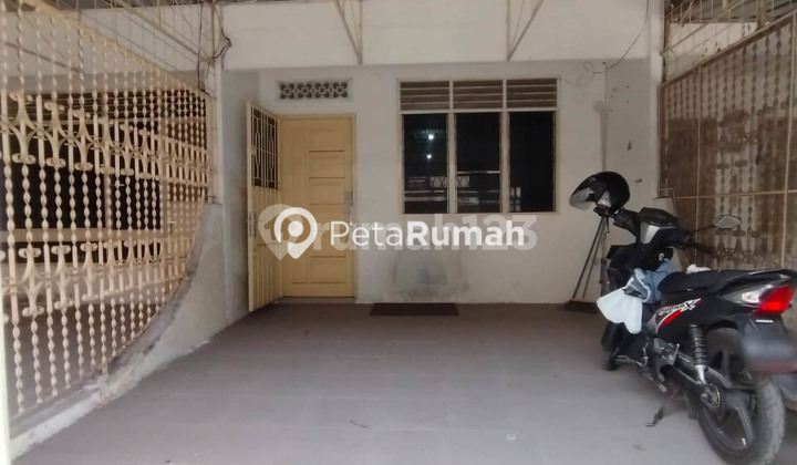 Jalan Yos Sudarso Lingkungan 7 Komplek Deli Permai | Glugur Area