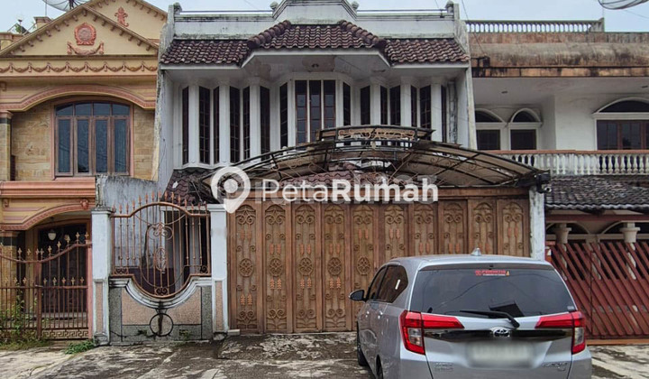 Villa on Jalan Listrik Dalam | Near Palang Merah