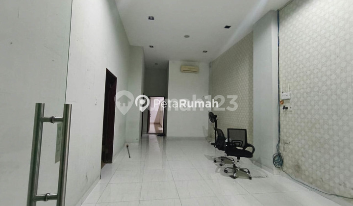 JOINED SHOP HOUSE ON PADANG GOLF STREET, POLONIA CBD COMPLEX | POLONIA AREA 2