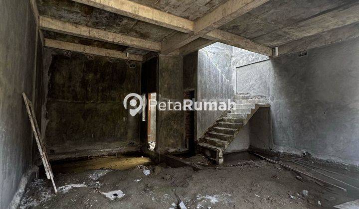 RUMAH JALAN PASAR 1 KOMPLEK OSAKA NODIGON