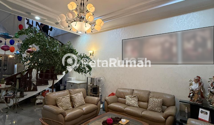 For Sale: Villa at Jalan Timor Ujung, Taman Timor Raya Complex - Krakatau - Gaharu Area