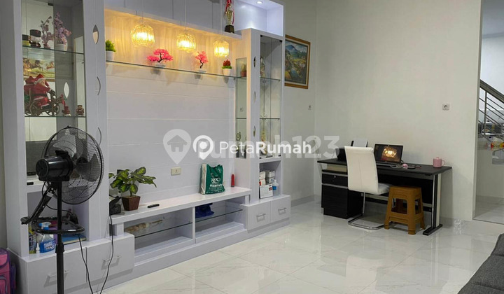 Rumah Jalan Surya Komplek Surya Mediterania | Daerah Bhayangkara