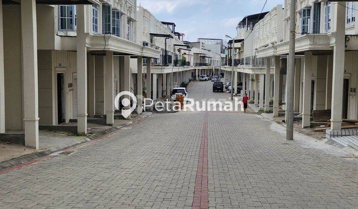 RUKO JALAN BRIGJEND KATAMSO GANG PERBATASAN KOMPLEK PARAGON MALIBU 2