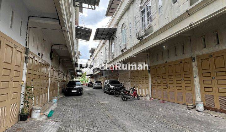 DISEWA TOWNHOUSE JALAN BRIGJEND KATAMSO KOMPLEK KOPEL INDAH 1