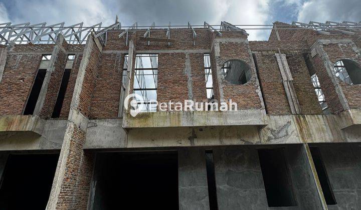 RUMAH JALAN PASAR 1 KOMPLEK OSAKA NODIGON