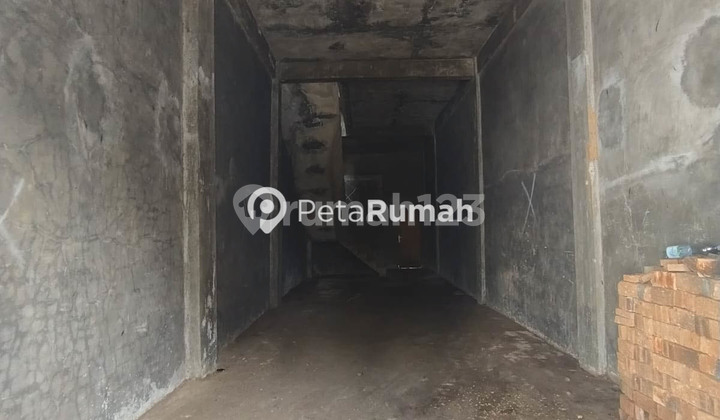 Shophouse Row on Dr. Mansyur Street | Sunggal Area 2