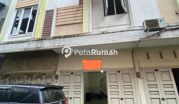 Townhouse Jalan Bromo Komplek Royal Bromo 2