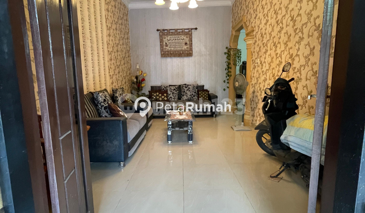 For Sale, Purwosari Street, Shared Alley House