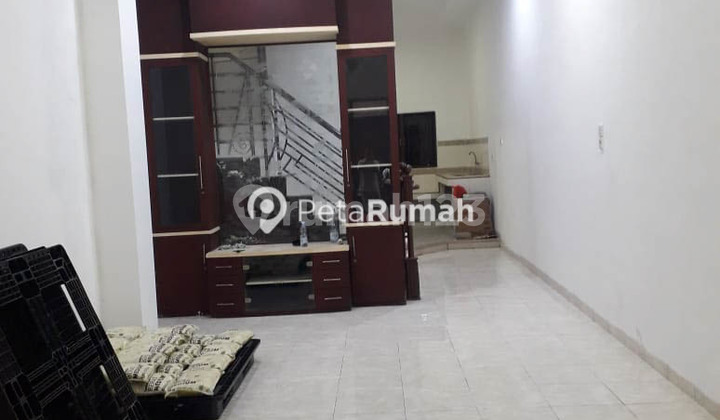 TOWNHOUSE JALAN LADANG GANG PERDAMAIAN KOMPLEK LADANG MAS