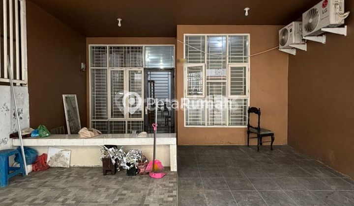 Dijual Villa Jalan Karya Wisata Komplek J City Cluster Elite 4 - Daerah Medan Johor Dijual Villa Jalan Karya Wisata Komplek J City Cluster Elite 4 - Daerah Medan Johor