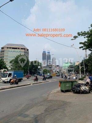 Ruko 6 Lantai Pinggir Jalan Tanah Abang Jakarta Full Granit Balkon 2