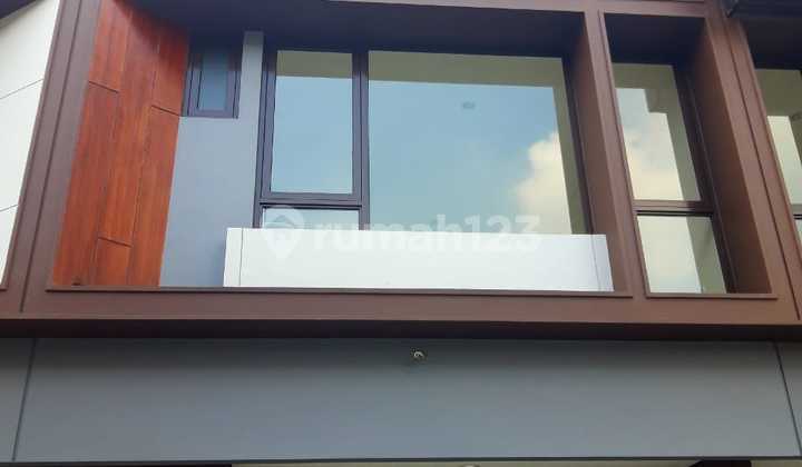 Virginia Arcade BSD Ruko Siap Pakai Pinggir Jalan Raya Teras Kota