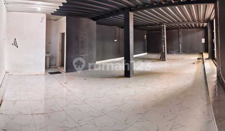 Roadside Business Space Bango Raya Al Azhar Cilandak 13x7.5 meters