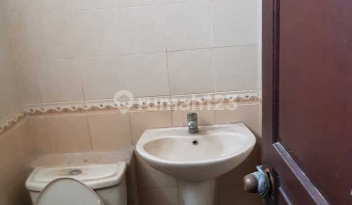 4 1/2 Story Shophouse Facing Boulevard Road, Mampang Prapatan 2