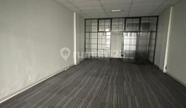 Ready-to-Use Office Space 82M on Jalan Raya Boulevard, Mampang Prapatan 2