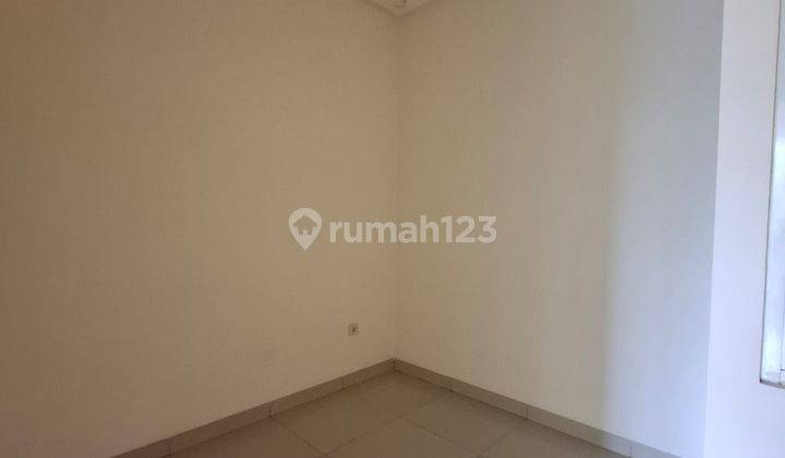 Rumah Siap Huni Katamaran Indah Pik 3 Lantai Uk 4x12 Best Price 2