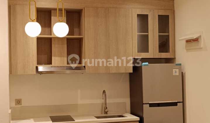 Apartemen 2 BR Furnished Premium Fatmawati Hanya 300 Mtr Dari LRT 2