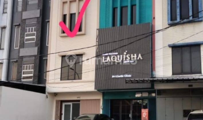 Ruko 3 Lantai Siap Pakai Area Ramai Jalan Boulevard Pos Pengumben