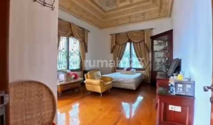 Rumah Mewah Jalan Raya Boulevard Permata Buana Poisi Hook Bagus 2