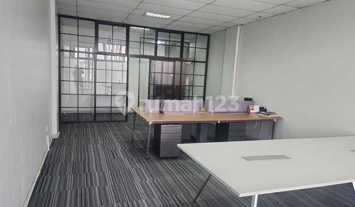 Ready-to-Use Office Space Mampang Prapatan by Boulevard Roadside Ready-to-Use Office Space Mampang Prapatan by Boulevard Roadside