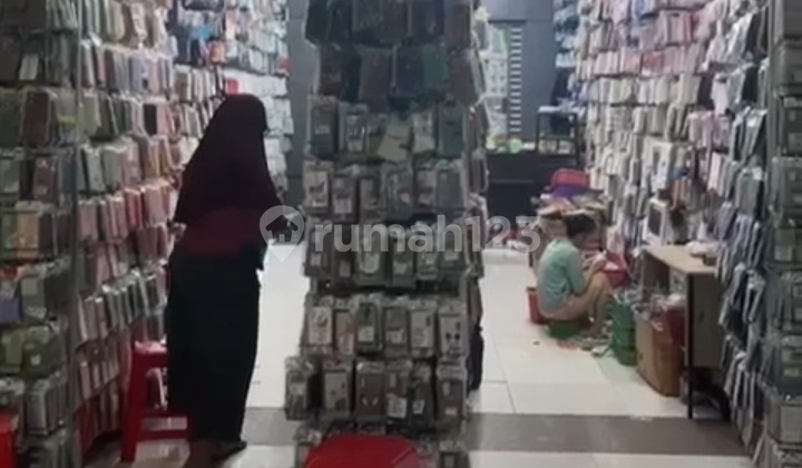 ITC Roxy Mas Jakarta Pusat Kios, Ready to Use, 2nd Floor, Good Condition.