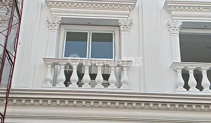 Royal Palace Shop House Jl Imam Bonjol Karawaci Ready to Use For Sale Ma'am 2