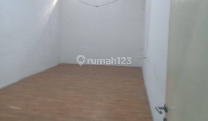 Ruko Pinggir Jalan Raya Kota Jakarta Siap Pakai Ukuran 17x26 2