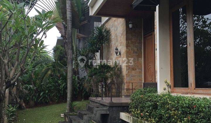 Rumah bagus  minimalis Asri 2 lantai hoek di Permata Hijau harga NJOP 1