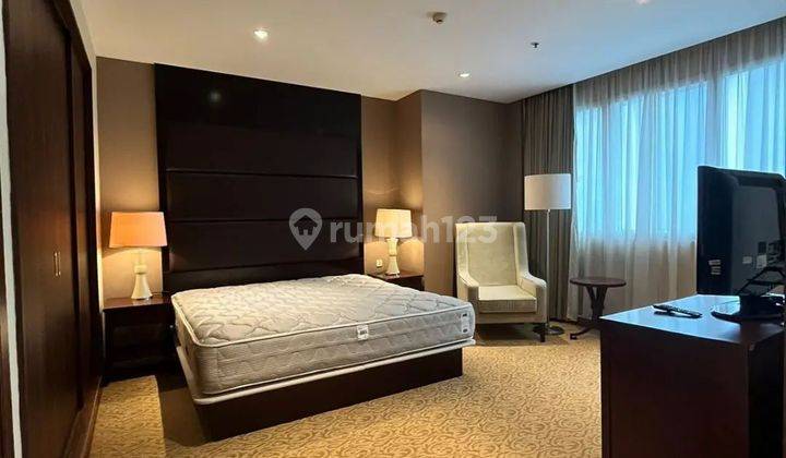 Oakwood Premier Cozmo Apartment 1 BR Furnished Bagus 2