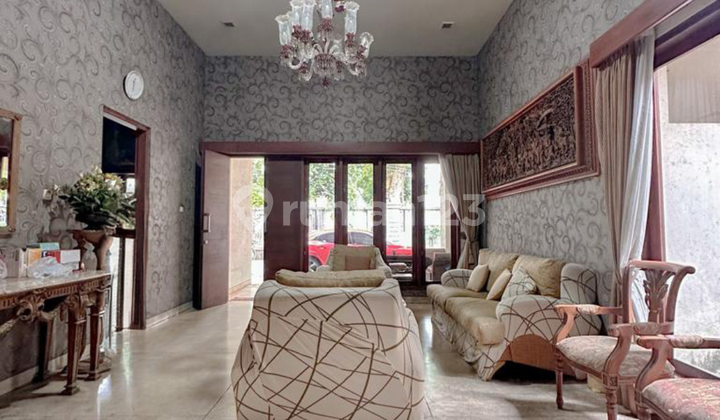 Affordable ready-to-occupy house in Panglima Polim.