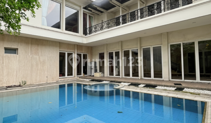 Rumah Modern Klasik Hadap Selatan Dalam Komplek Patal Senayan 2