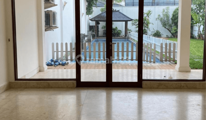 Rumah di pinggir jalan cocok untuk usaha di pangeran antasari 5