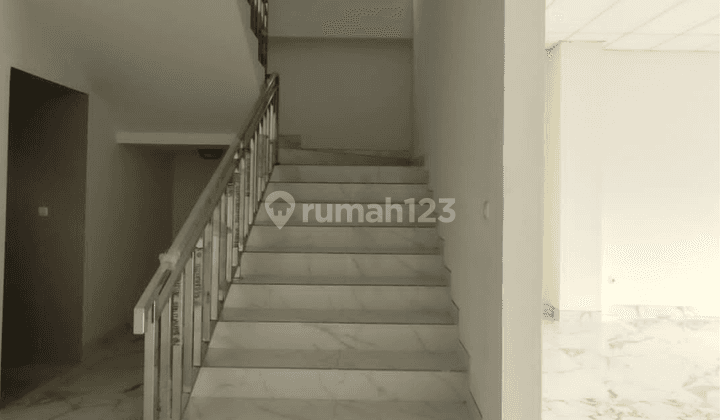 Ruang usaha baru 2 unit di jakarta timur 5