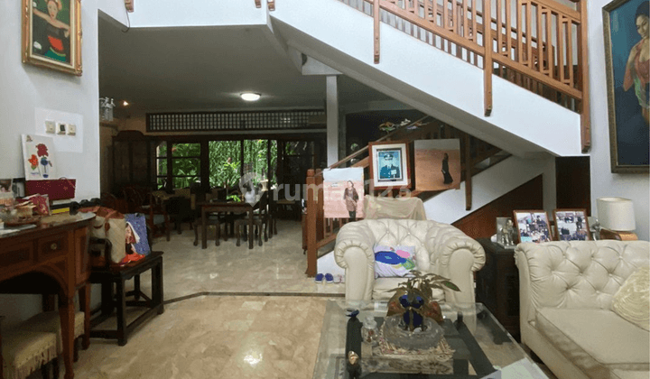 Rumah lama prime area di senopati area 2