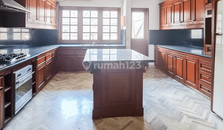 Rumah siap huni lokasi strategis di permata hijau 4