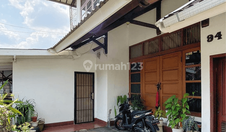 Rumah lama lokasi strategis di tebet dalam 2