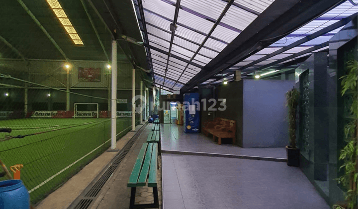 Gedung kantor dan 3 lapangan futsal indoor di kebon jeruk jakbar 8