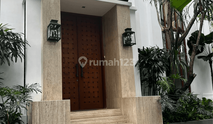 Rumah lokasi strategis di Menteng jakpus 2